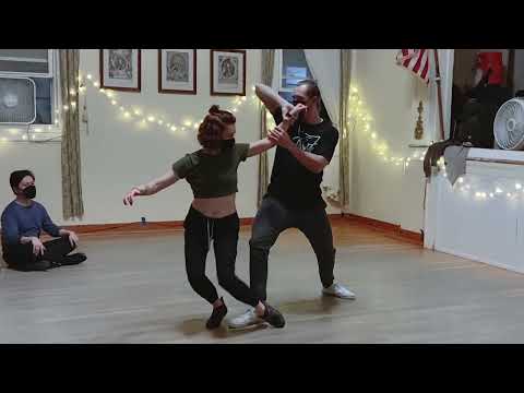 Alyssa Glanville & Sean McKeever - West Coast Swing Improv at Creative Communication Intensive