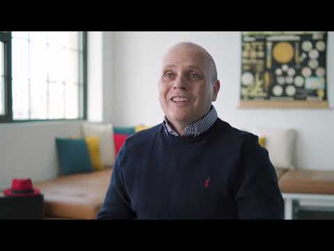 How does Red Hat OpenShift Service Mesh help you with microservices?