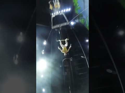 How I see #trapeze #tricks#acrobatics #gymnast #mans#motivation#sportsman #strongman #gym#perfomance