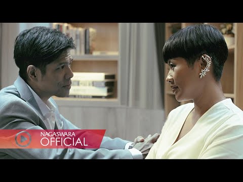 Baim - Kisahku Masa Lalu feat. Dira (Official Music Video NAGASWARA)