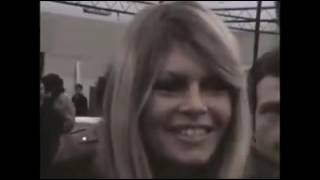 François Cevert Avec Brigitte Bardot au Salon de la Voiture de Course   1971