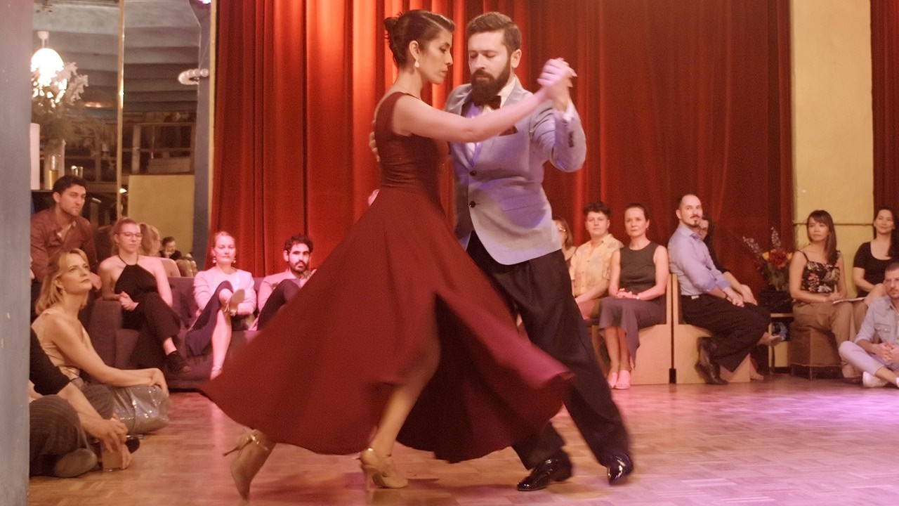 Cecilia Acosta and Levan Gomelauri – Corazon si la vieras