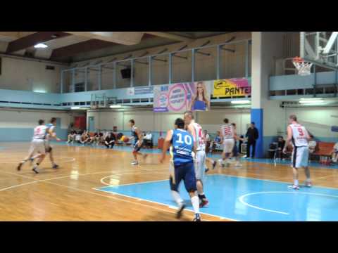 slovenska-kosarka.si: Blokada Nemaniča, dva koša Ž. Doljaka in koš Vravnika