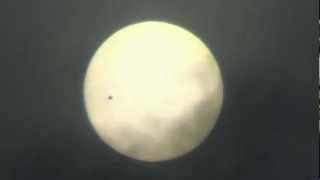 preview picture of video 'Venus Transiting the Sun, June 6, 2012, 8:39 AM at Collegeville, Los Baños, Laguna, Philippines.WMV'