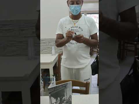 La pizza fritta più antica di Napoli ( a de figliole)