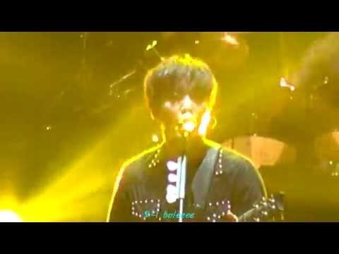 151002 CNBLUE Come Together in Shanghai - Hero (정용화 Yonghwa focus)
