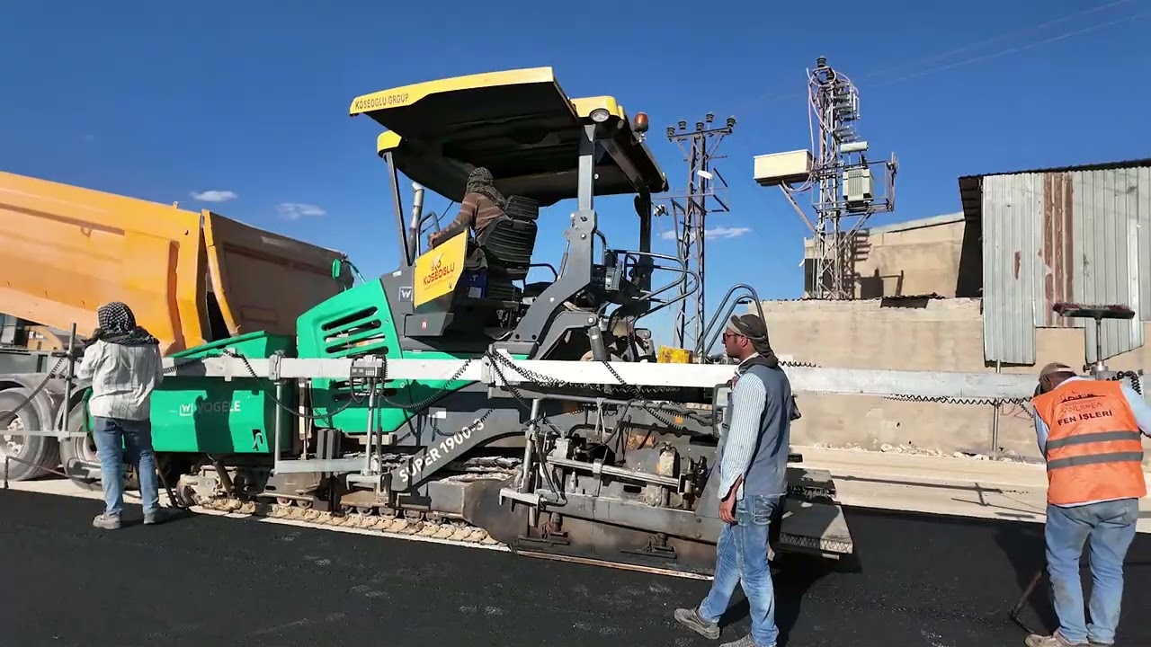 BÜYÜKŞEHİR, EYYÜBİYE’NİN YOL İHTİYACINI GİDERİYOR