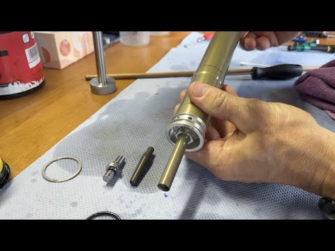 FOX 38 Air Spring Service - Simple step-by-step instructions
