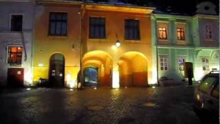 preview picture of video 'Snowy scene of Sighisoara candy country'