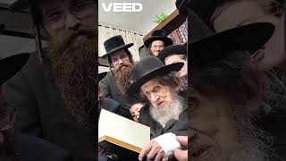 💥התגלית אחר עשרות שנים שהביא את מנהיג הדור להוסיף אות ו' בשמו: המנהיג הרב לנדו חושף את הסיפור לראשנה
