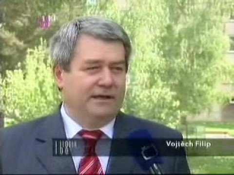 VII. sjezd KSČM - antikomunistická reportáž v České televizi