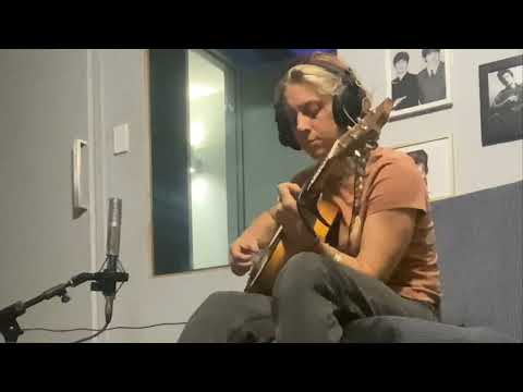 NUDE Stereo Blumlein Microphone on acoustic guitar