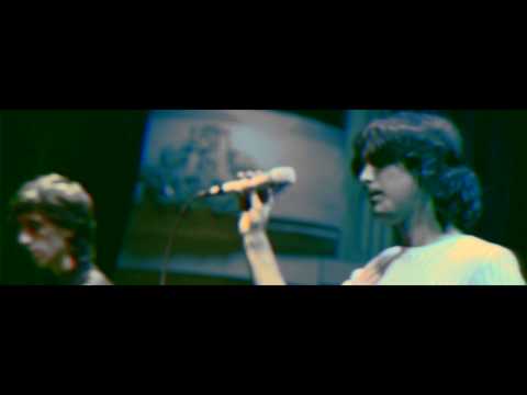 Indios - Asfalto (video oficial)