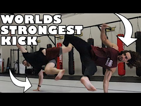 Learning the MOST POWERFUL Capoeira Kick