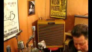 Video thumbnail for Shure 585SA Unisphere "James Cotton" Harp Mic Hi-Z by GoldenBug
