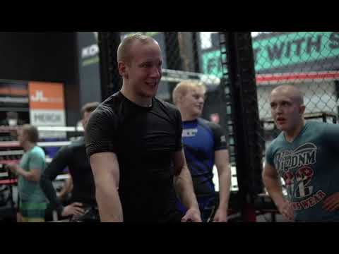 Klubilla 2 - jakso 5 - Vapaaottelu kisaryhmän kuntotestit