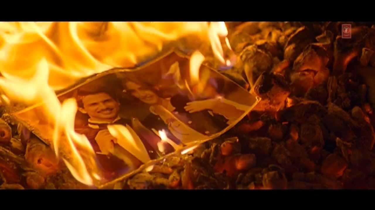 Aag Lage Us Aag Ko Lyrics | Mausam | Karsan Sargathia | Pritam Chakraborty