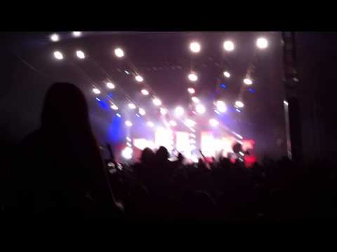 Adrian Lux - Teenage Crime Live at Groovin' The Moo Maitland 2012.. Crowd helps out!