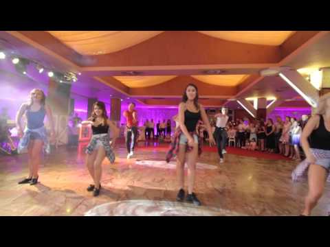 Royal Steps at Patrik&Andreea wedding !