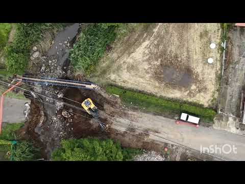 El Bosque San Rafael de Oreamuno Cartago, demolición del puente, para hacer uno nuevo, 11-10-26
