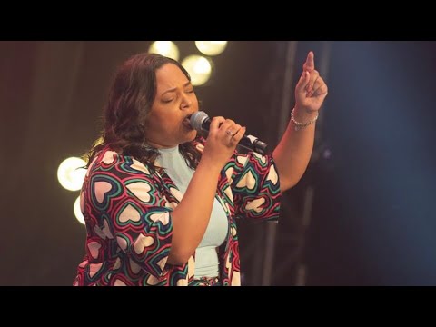 ELA TEM UMA VOZ INCRÍVEL 😭 EMOCIONANTE - Rayssa Barros