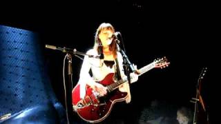 FEIST - Secret Heart (live)