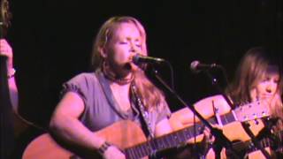 Donna Hughes singing Little Bluebird