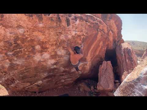 Classic Monkey (V6) - Red Rock
