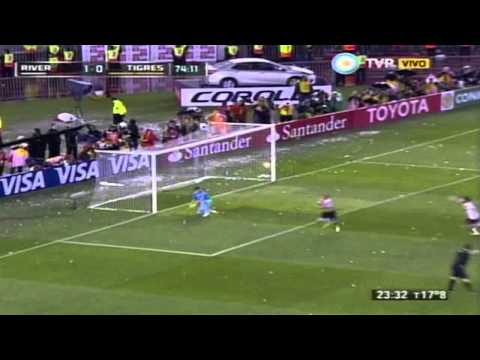 Sánchez anota el 2-0 y desata el delirio