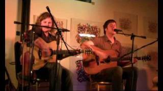 KRIS DREVER & ANNA MASSIE - SWEET HONEY IN THE ROCK.wmv