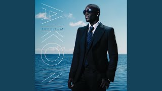 Lirik Lagu Beautiful - Akon: I See You in the Club, You Gettin' Down, Girl I Wanna Get with You