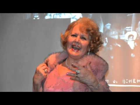 download lagu mp3 mp4 Luigi Rumbo, download lagu Luigi Rumbo gratis, unduh video klip Luigi Rumbo