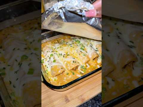 The BEST chicken Enchiladas | Cheesy Sour Cream enchiladas #texmex #cooking #eatsbytweet