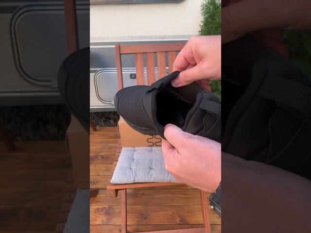 Чоботи жіночі шкіряні байка хутро 592641 Чорний Кросівки чоловічі термо вологостійкі 590316 Чорні