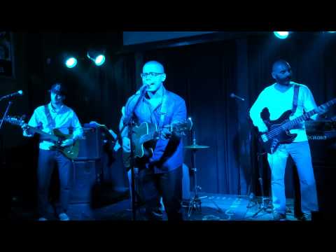 Caio Nunez - Guerra e Paz