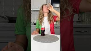 Download lagu They drinking Cola from air🤣🤦‍♀️ mp3