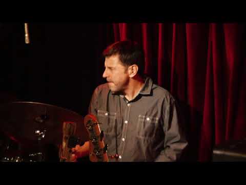 Club d'Elf feat. John Medeski & Duke Levine: Bass BeatBox/Sin Gas