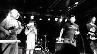 Shrub performs Coconut Tree