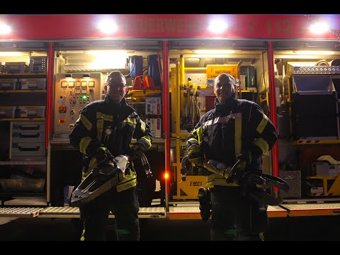 Feuerwehr Lehrvideo Absichern der Einsatzstelle