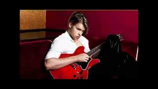 Glee   They Long To Be Close To You  lyrics