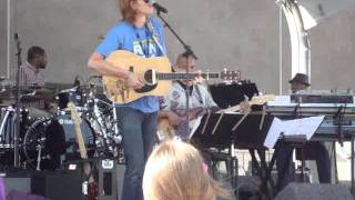 Brett Dennen &quot;Make you fall in love with me&quot; at the Grammy Block Party 7-30-2011