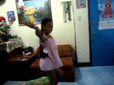 Denise Nieva dancing Waka waka