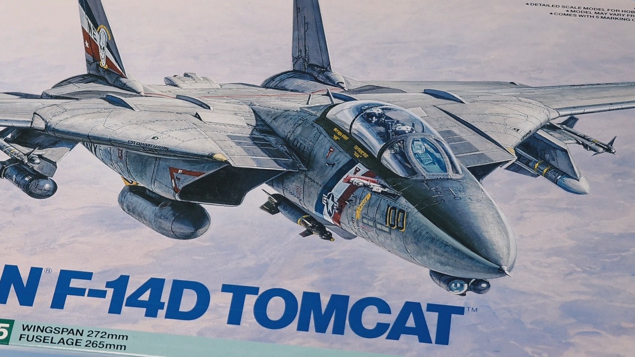 FULL VIDEO BUILD TAMIYA GRUMMAN® F-14D TOMCAT™ 1:72 SCALE