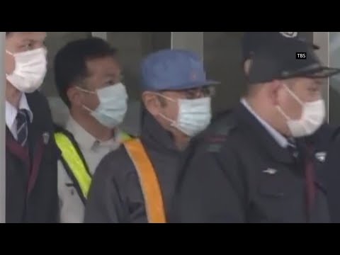The mystery of Carlos Ghosn's weird appearance when released from Japanese prison has been resolved. (March 8)