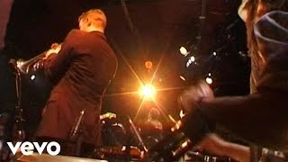 Spanky Wilson & The Quantic Soul Orchestra - Don't Joke With A Hugry Man (Live)