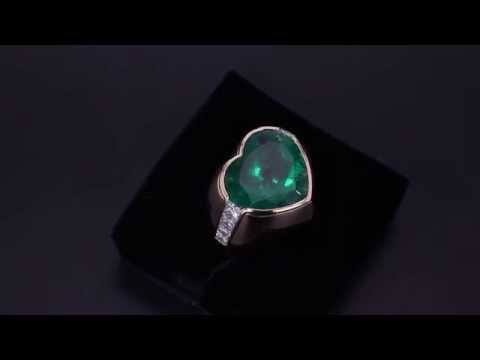 Heart Shaped Colombian Emerald Ring M2182