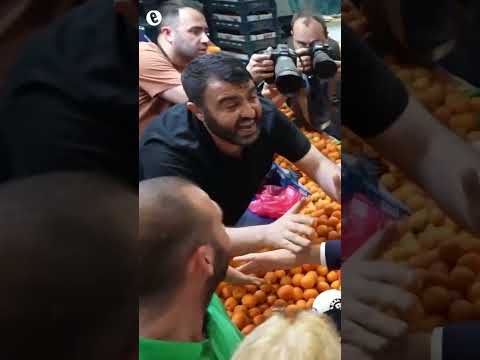 Özgür Özel, Ulus esnafını ziyaret etti: 'Sokağa çıkabilen bir genel başkan var'