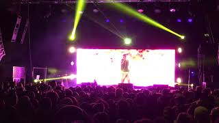 Amine &quot;Sundays&quot;