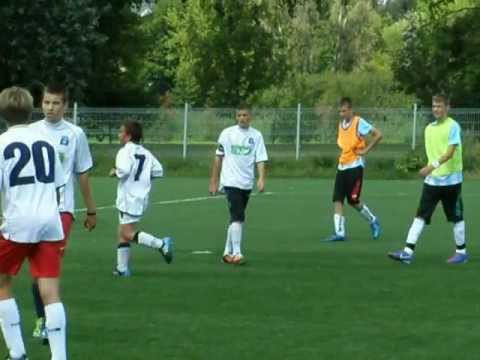 Drukarz  99 - Orły Zielonka 99 zamieszanie pod bramka gospodarzy