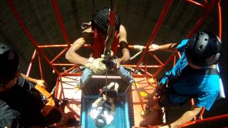 preview picture of video 'SCAD Freefall, Orlando Towers, Soweto, RSA'